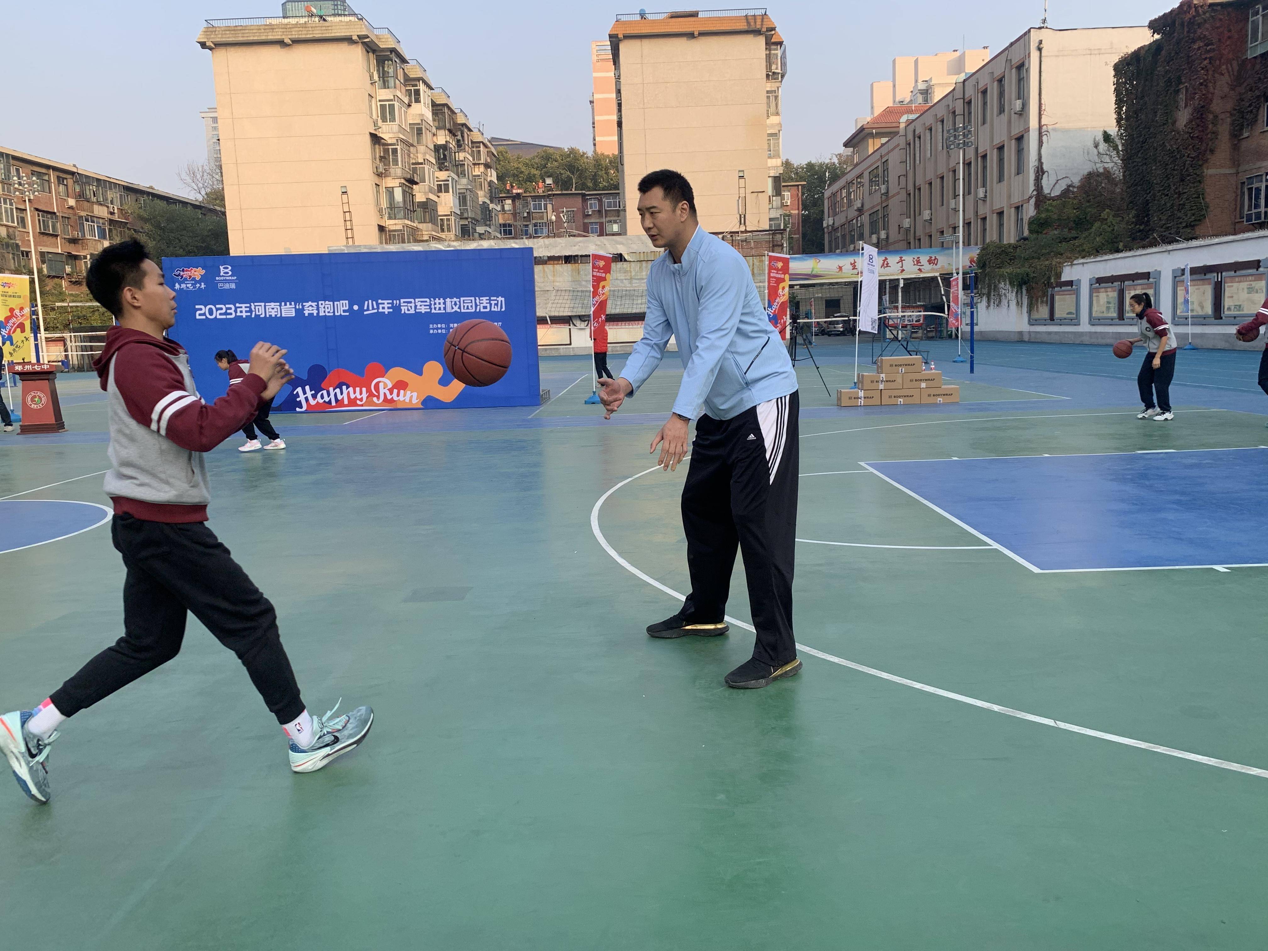 1xBit体育直播-包含篮球职业培训十大名师授课,学员积极讨论球技经验的词条